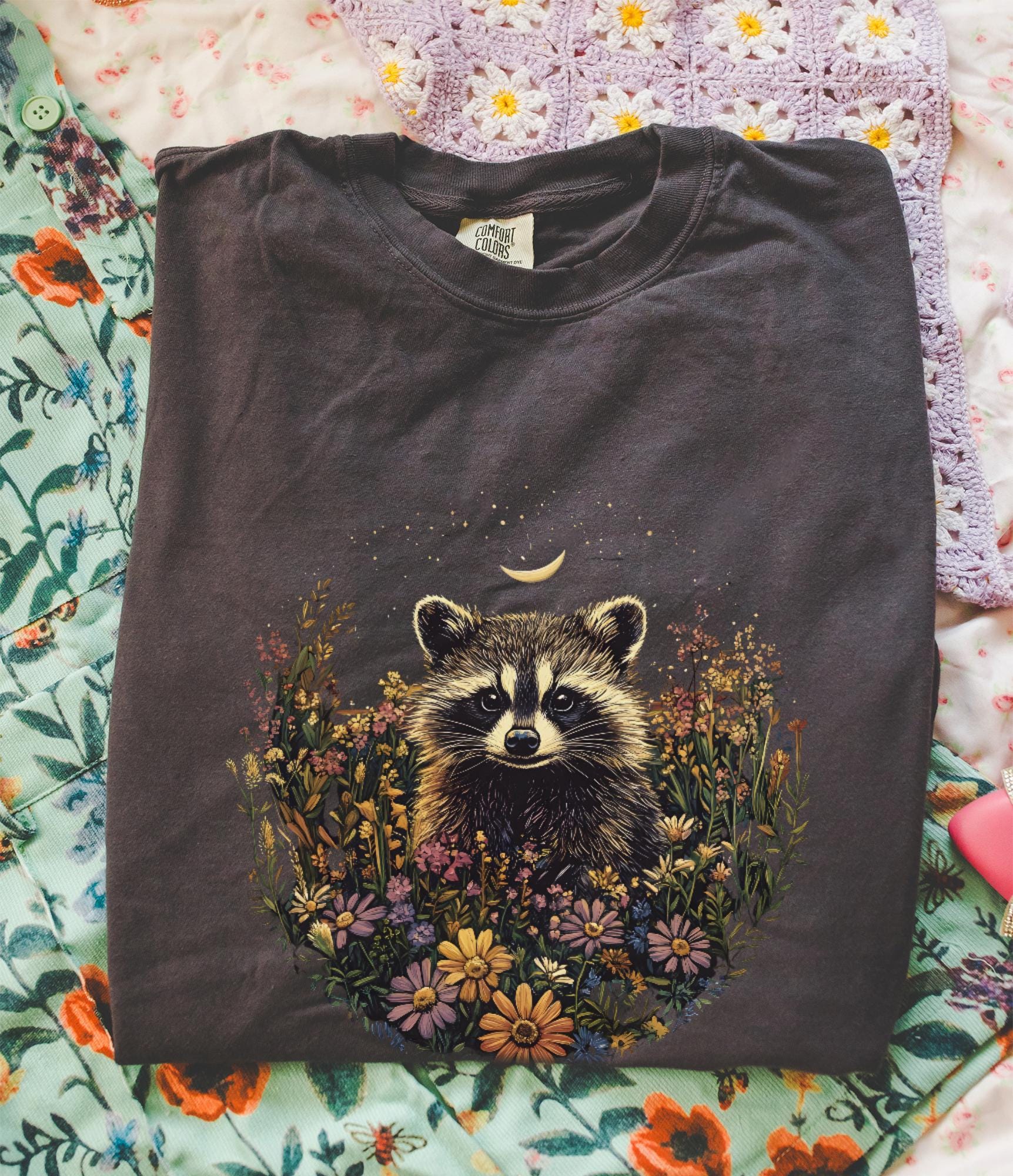 Raccoon Wildflower T-shirt, Comfort Colors Cottagecore Graphic Tee, Gothic Floral Botanical Witchy Animal Womens Top