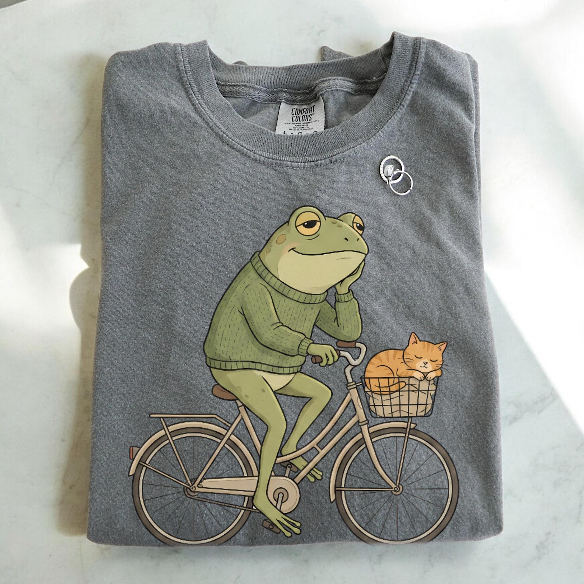 Probably Overthinking Frog T-shirt, Comfort Colors Cottagecore Graphic Tee, Funny Nature Animal Womens Top