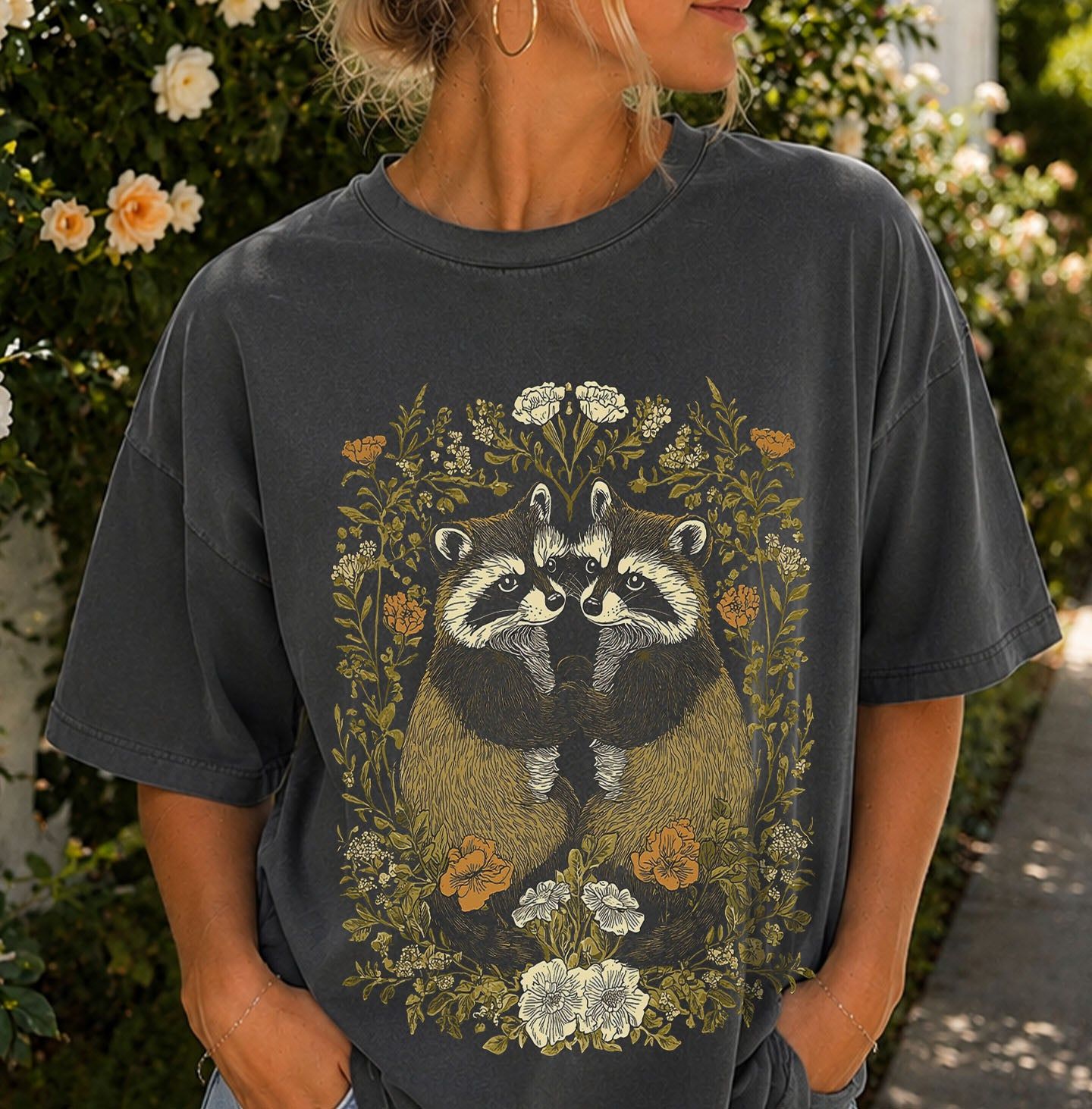 Raccoon William Morris T-shirt