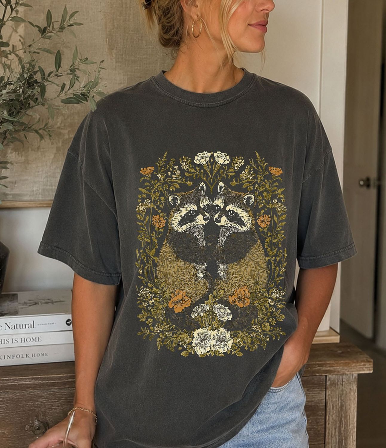 Raccoon William Morris T-shirt