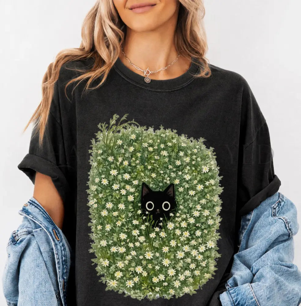 Black Cat Amongst Wildflowers Daisy T-Shirt - Black / S - T-Shirt