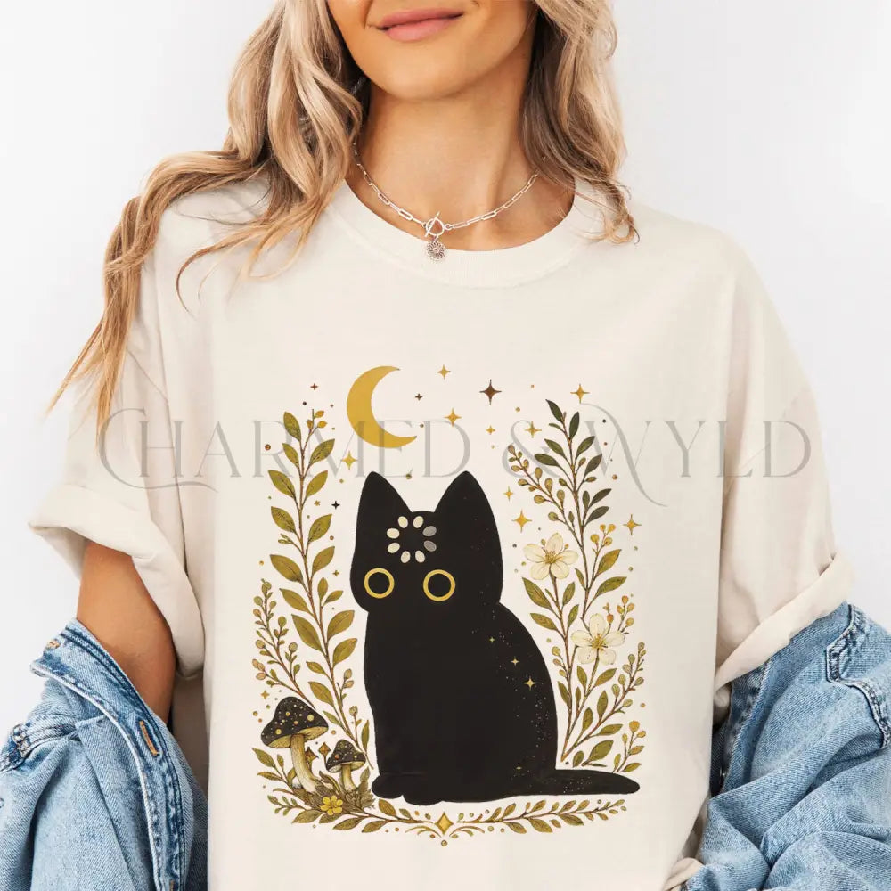 Black Cat Thinking T-Shirt - Ivory / S - T-Shirt