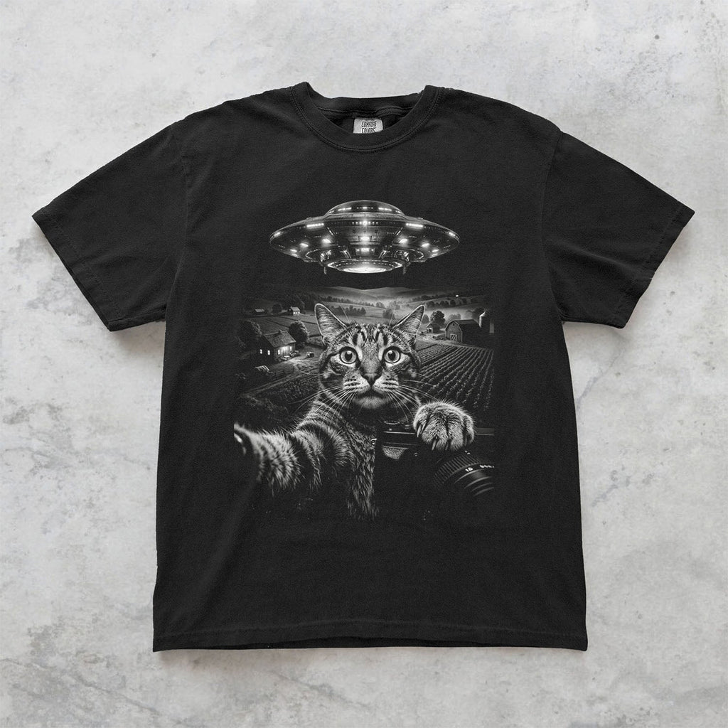 Cat UFO Graphic T-Shirt