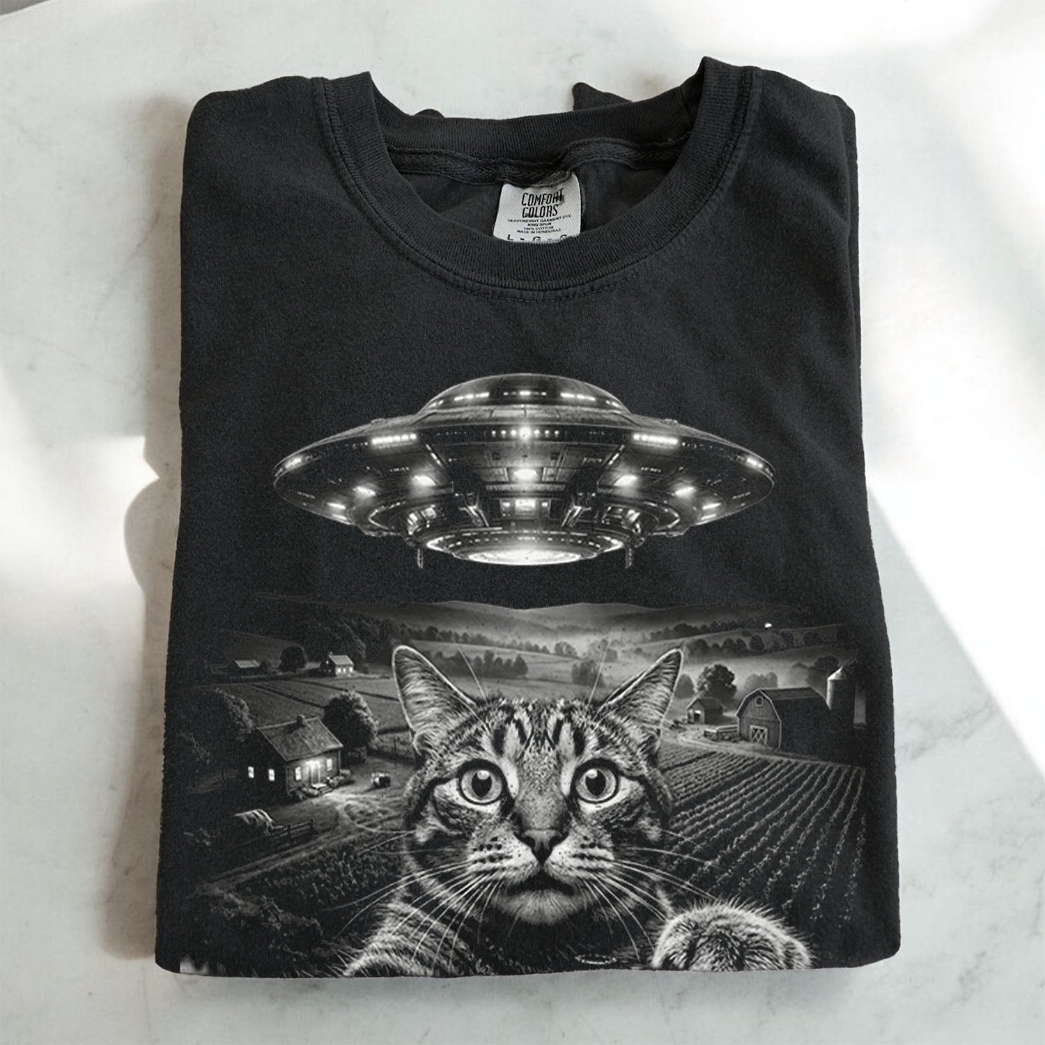 Cat UFO Graphic T-Shirt