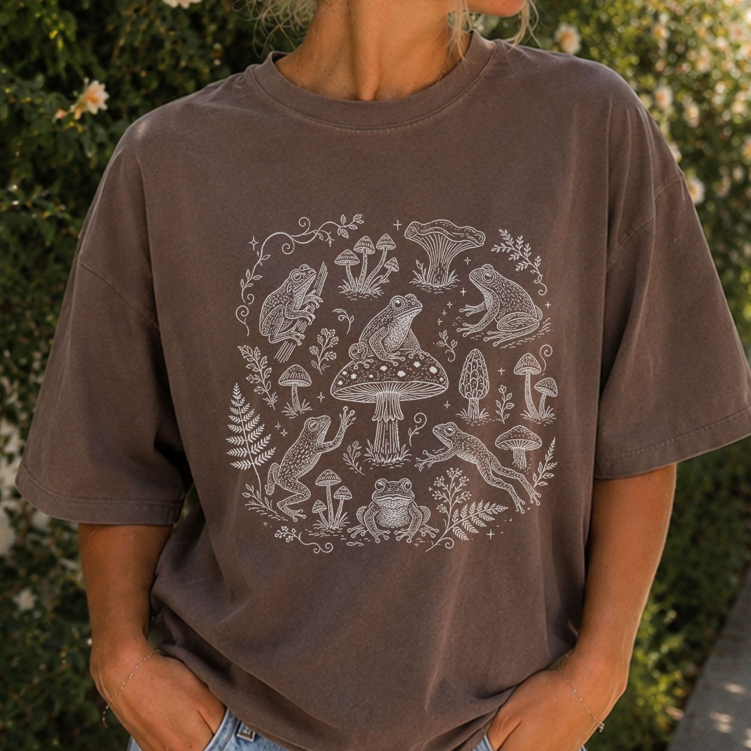 Cottagecore Frog T-Shirt