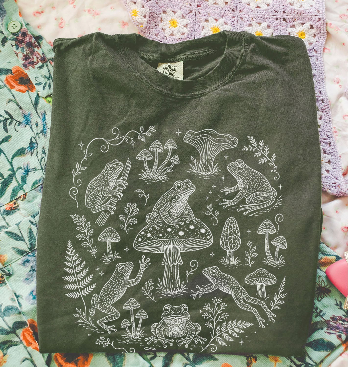 Cottagecore Frog T-Shirt