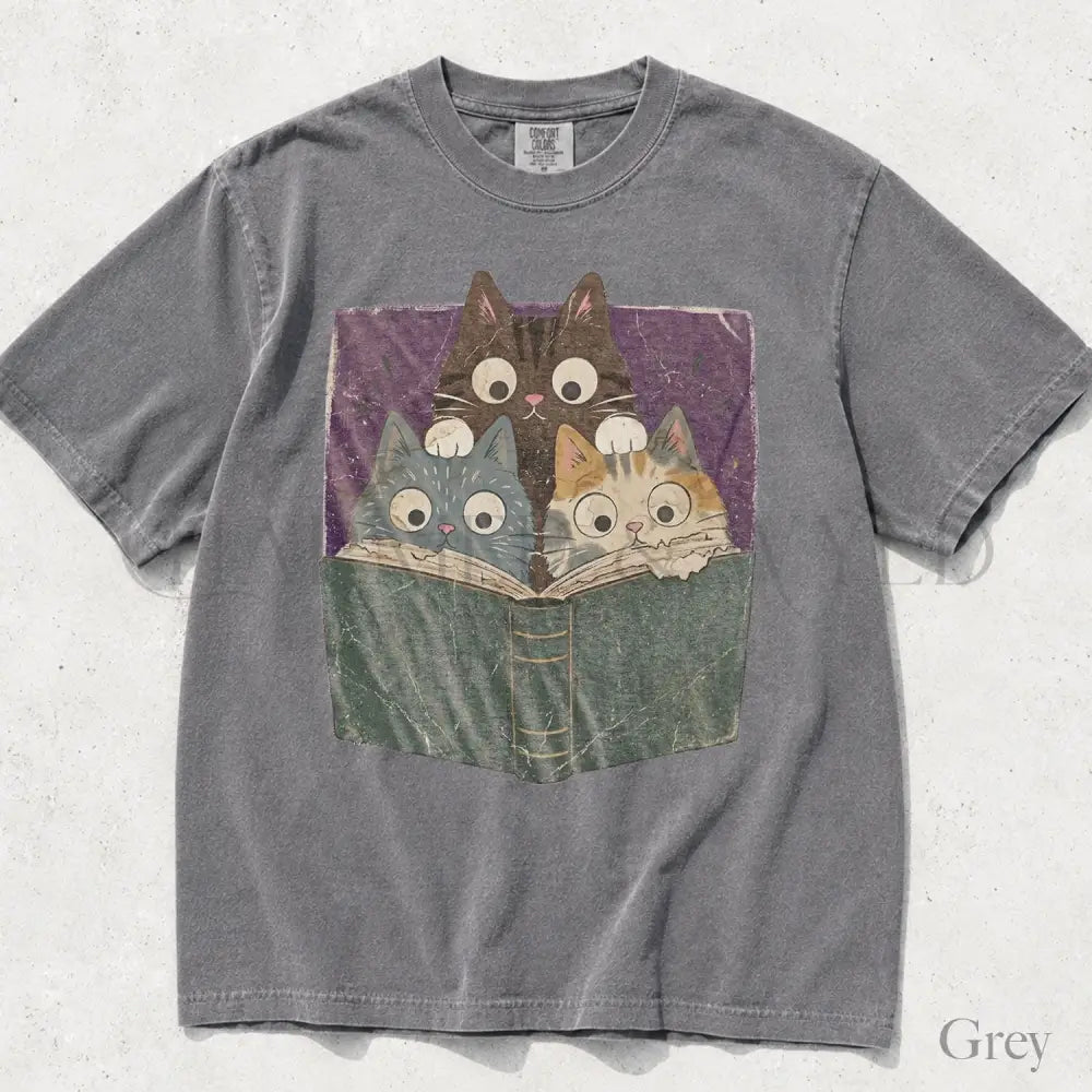 Curious Reading Cats Comfort Colors T-Shirt - T-Shirt