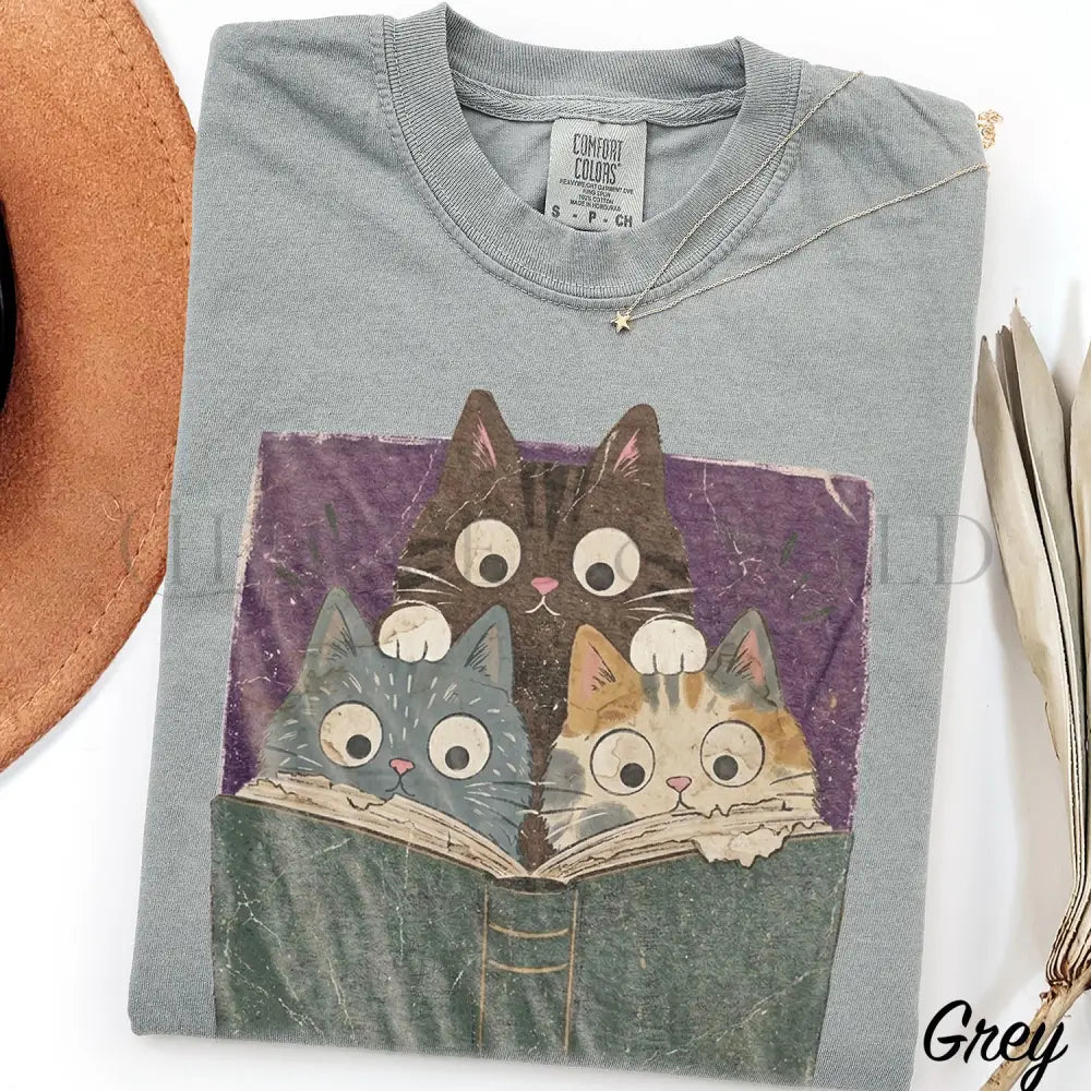 Curious Reading Cats Comfort Colors T-Shirt - T-Shirt