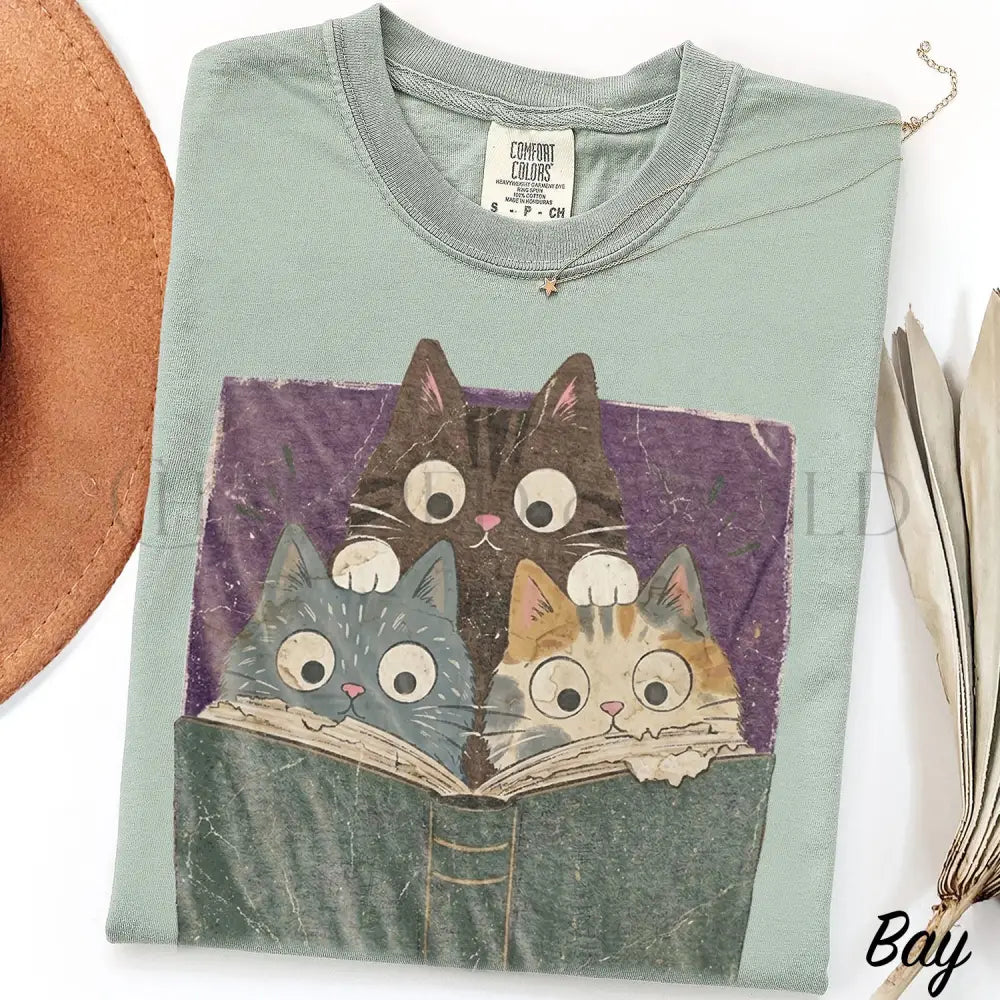 Curious Reading Cats Comfort Colors T-Shirt - Bay / S - T-Shirt