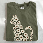 Daisy Cat Floral Graphic T-Shirt - Moss / S - T-Shirt