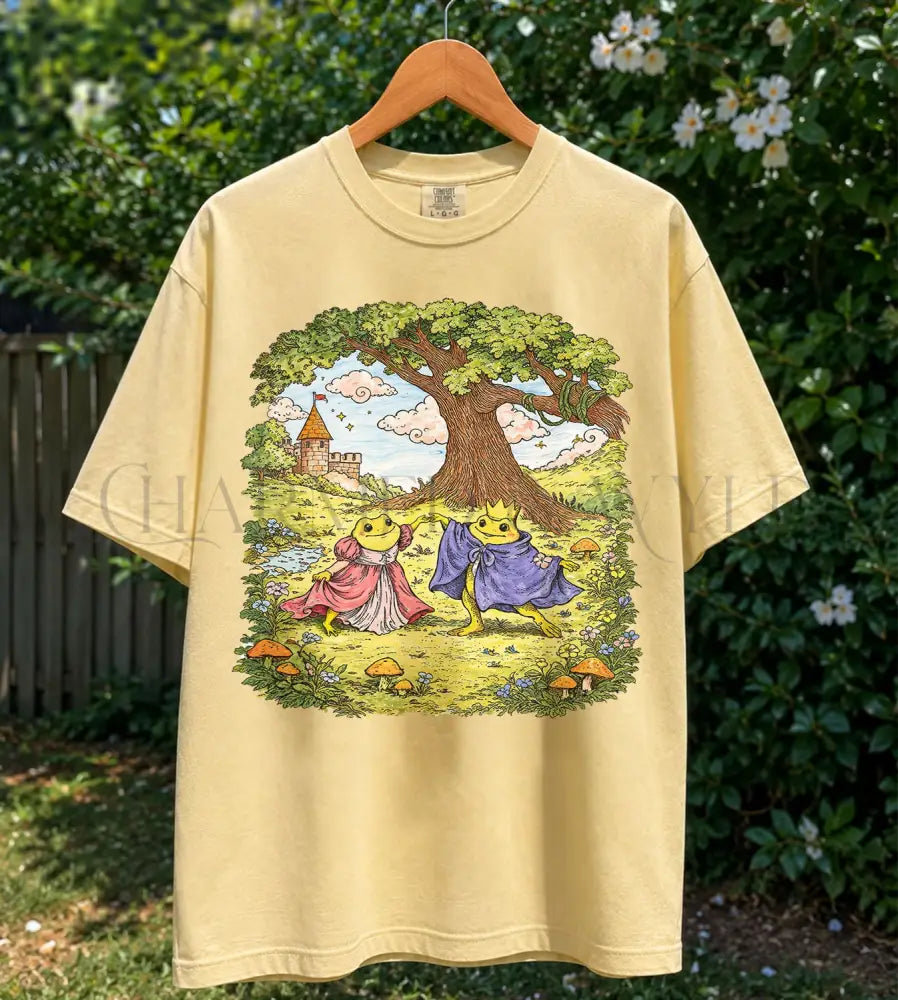 Dancing Frogs Fairytale T-Shirt - Butter / S - T-Shirt
