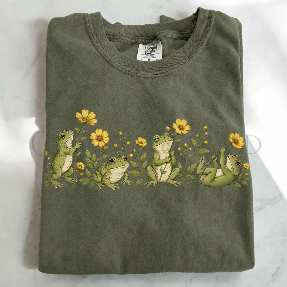 Four Frog Friends T-Shirt - Moss / S - T-Shirt