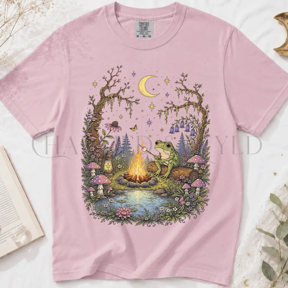 Frog by the Campfire T-Shirt - Blossom / S - T-Shirt
