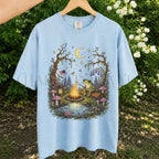 Frog by the Campfire T-Shirt - Chambray / S - T-Shirt