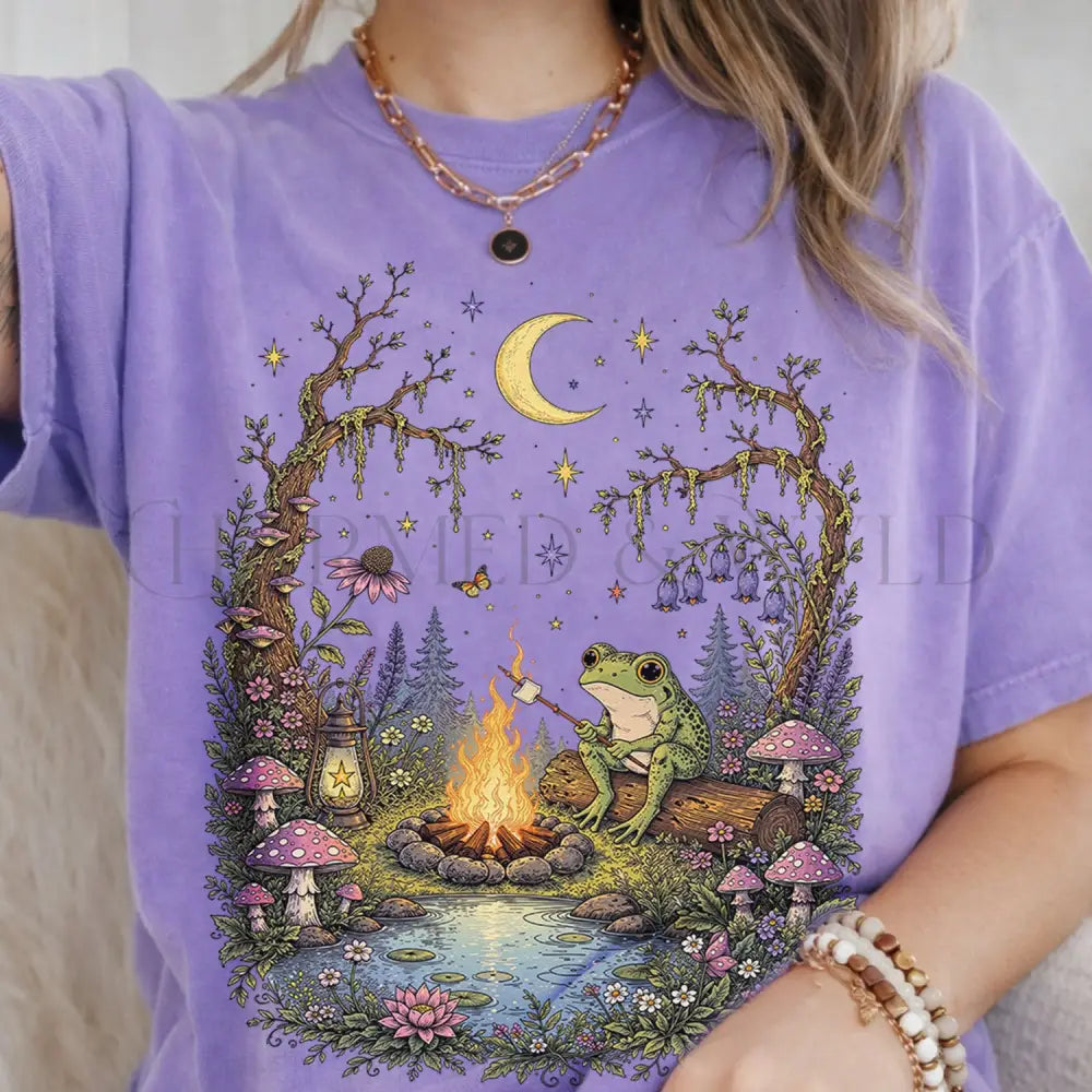 Frog by the Campfire T-Shirt - Violet / S - T-Shirt