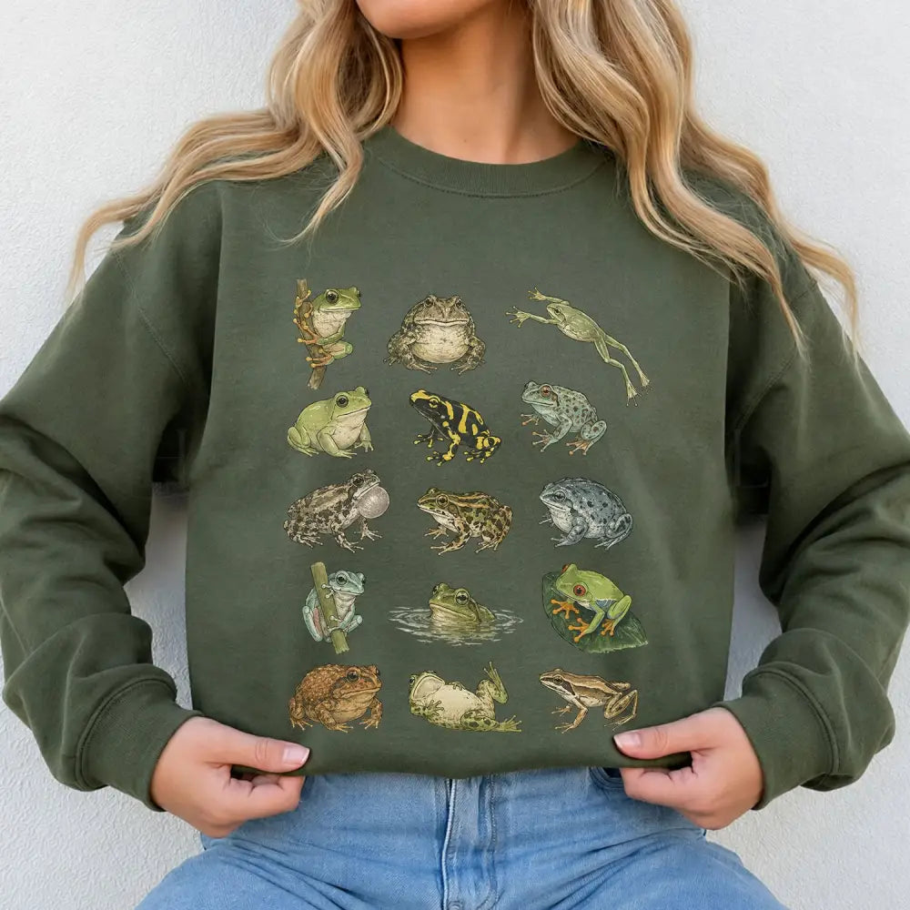 Frog Species Graphic Sweatshirt - Military Green / S - Sweatshirt