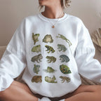 Frog Species Graphic Sweatshirt - White / S - Sweatshirt