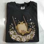 Frog Swing Graphic T-Shirt - Black / S - T-Shirt