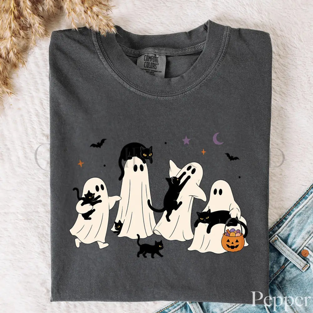 Ghost Cat Comfort Colors T-Shirt - Pepper / S - T-Shirt