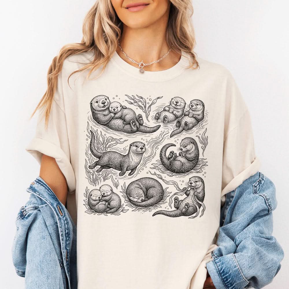 Otter Line Art T-Shirt
