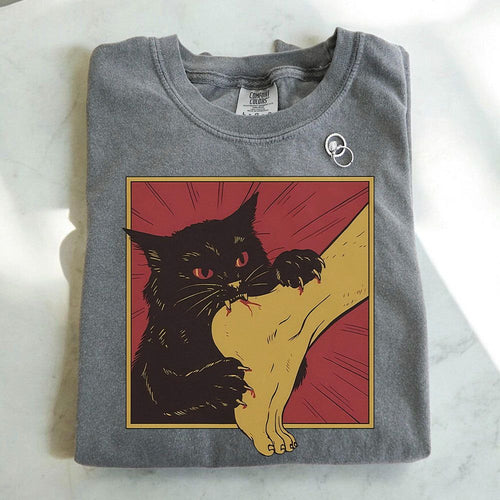 Black Cat Vampire T-shirt
