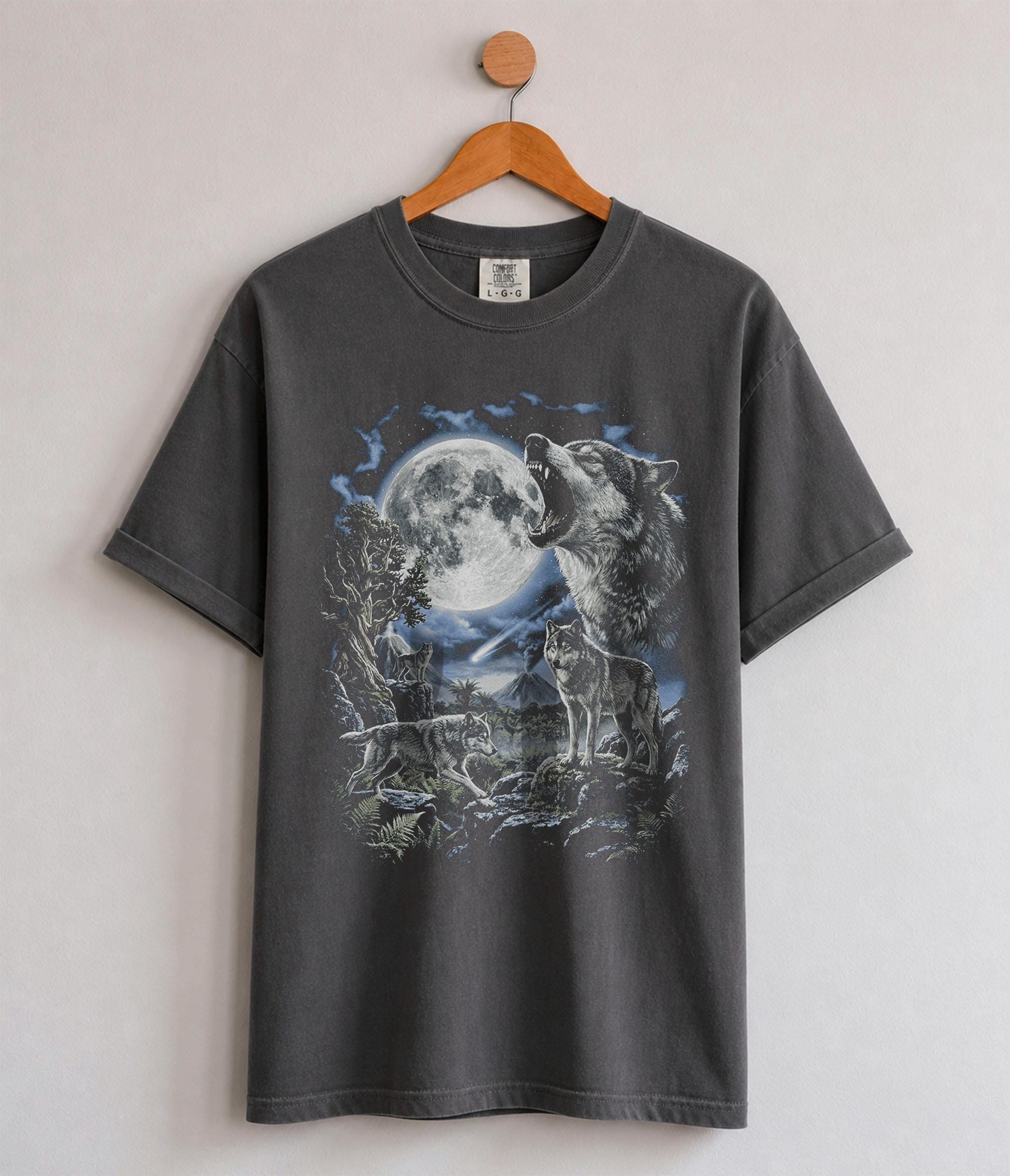 Vintage Wolf Moon T-Shirt, Wolf Graphic Tee, Gothic Nature Tshirt, Moonlight Wolf Shirt, Cottagecore Animal Tee, Retro Wilderness Shirt