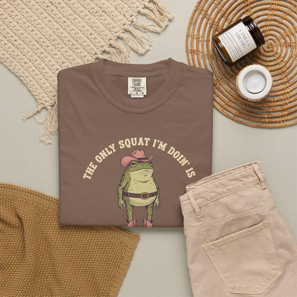 Doing Diddly Squat Frog T-shirt - Charmed and Wyld