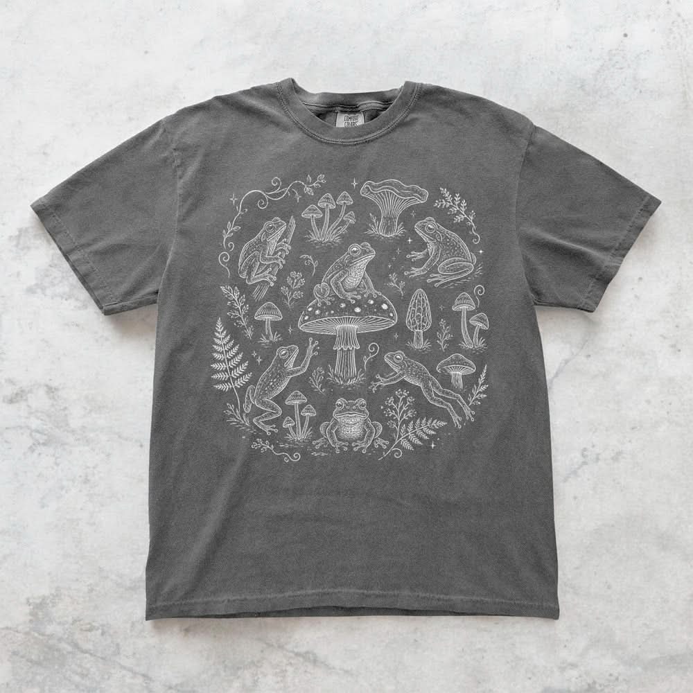 Cottagecore Frog T-Shirt
