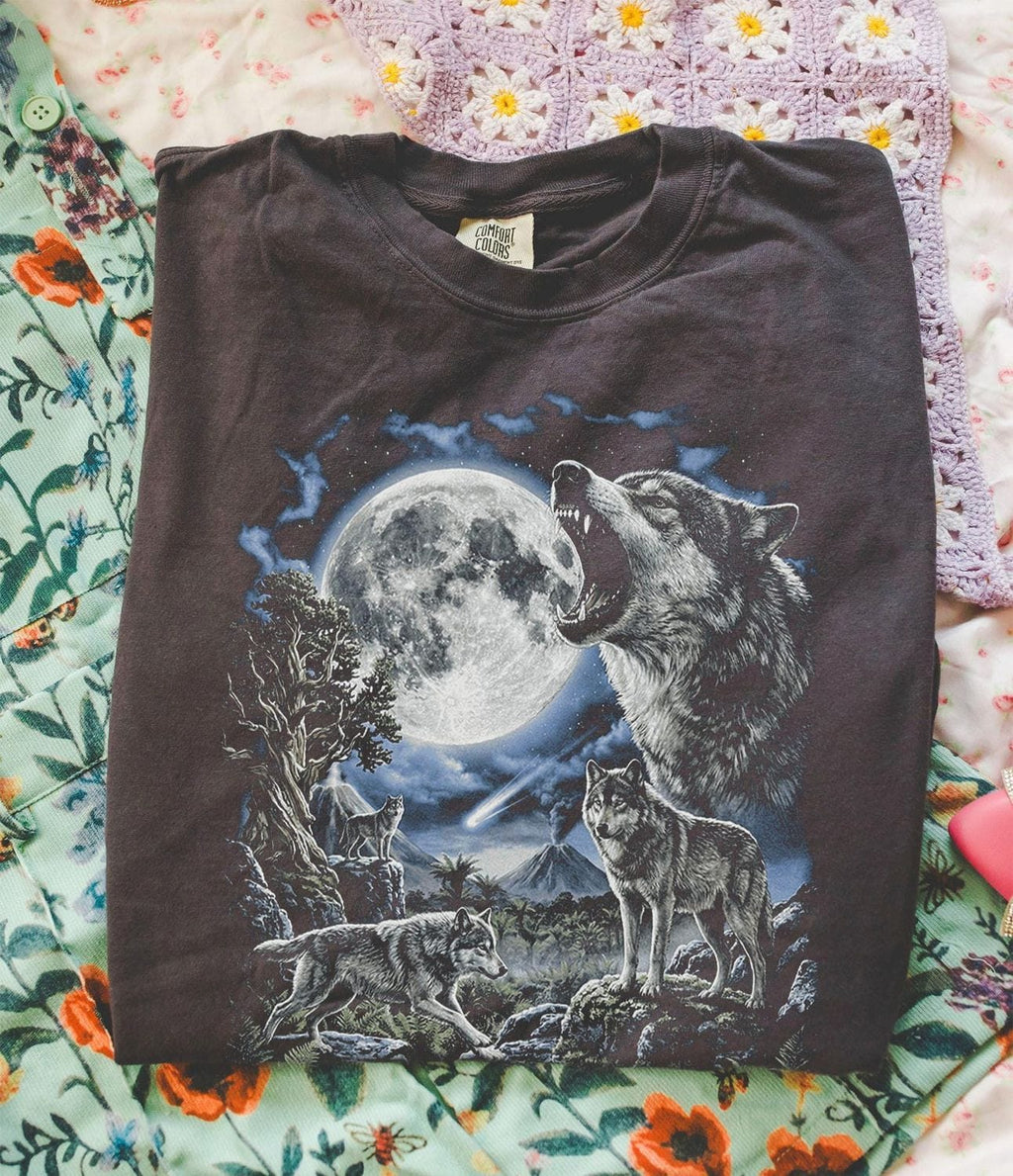 Vintage Wolf Moon Graphic T-Shirt - Charmed and Wyld