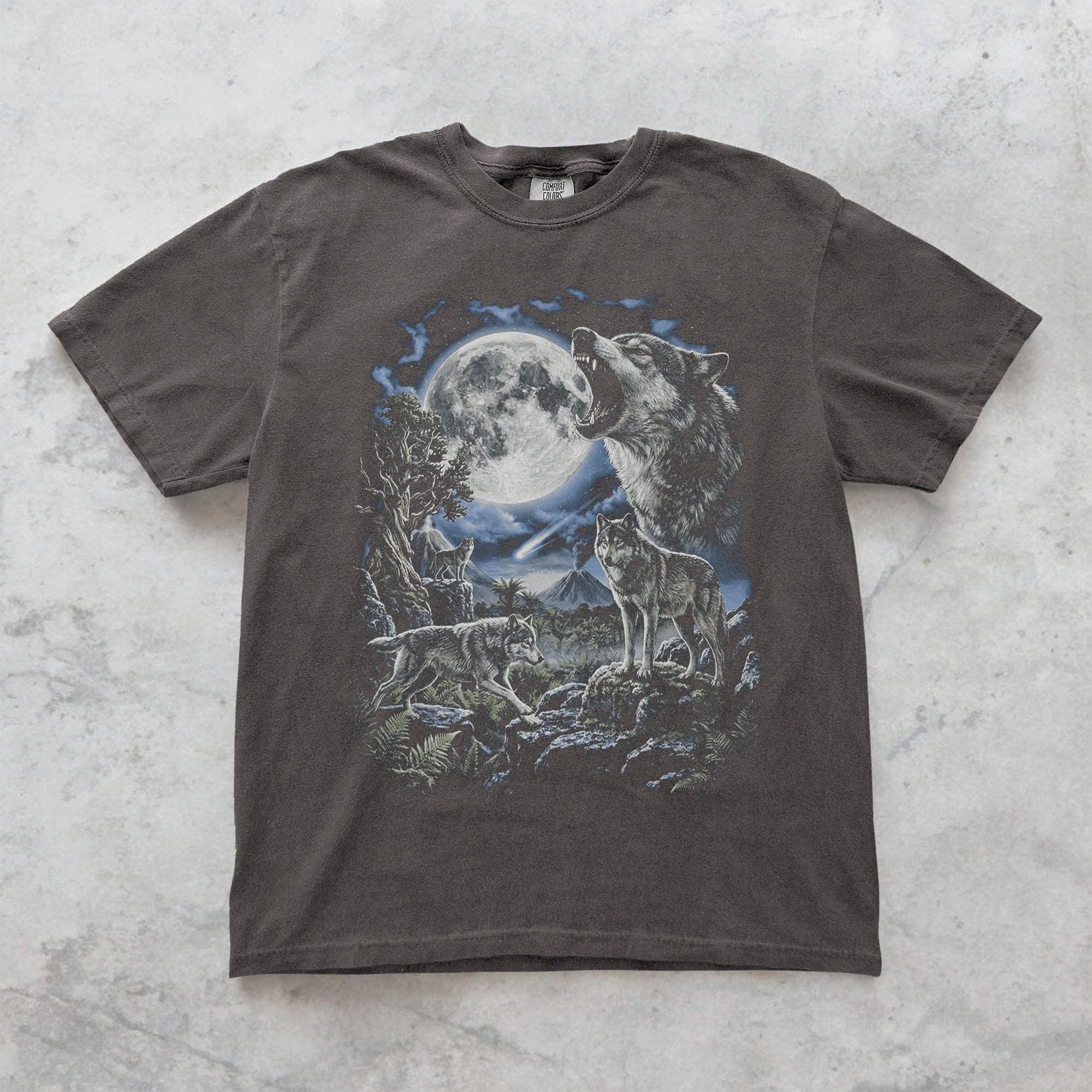 Vintage Wolf Moon T-Shirt, Wolf Graphic Tee, Gothic Nature Tshirt, Moonlight Wolf Shirt, Cottagecore Animal Tee, Retro Wilderness Shirt
