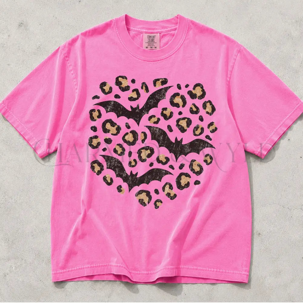 Leopard Bat Comfort Colors T-Shirt - Neon Pink / S - T-Shirt