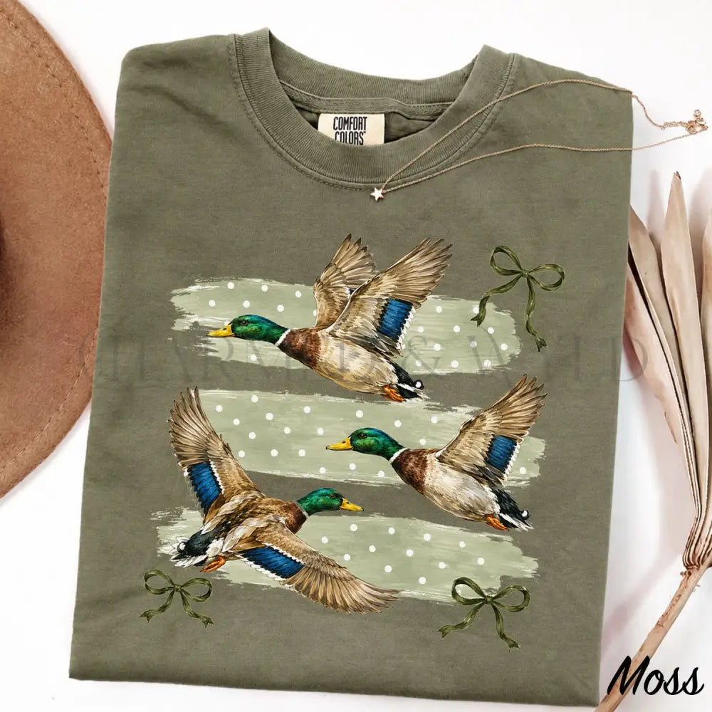 Mallard Duck Coquette Comfort Colors T-Shirt - Moss / S - T-Shirt