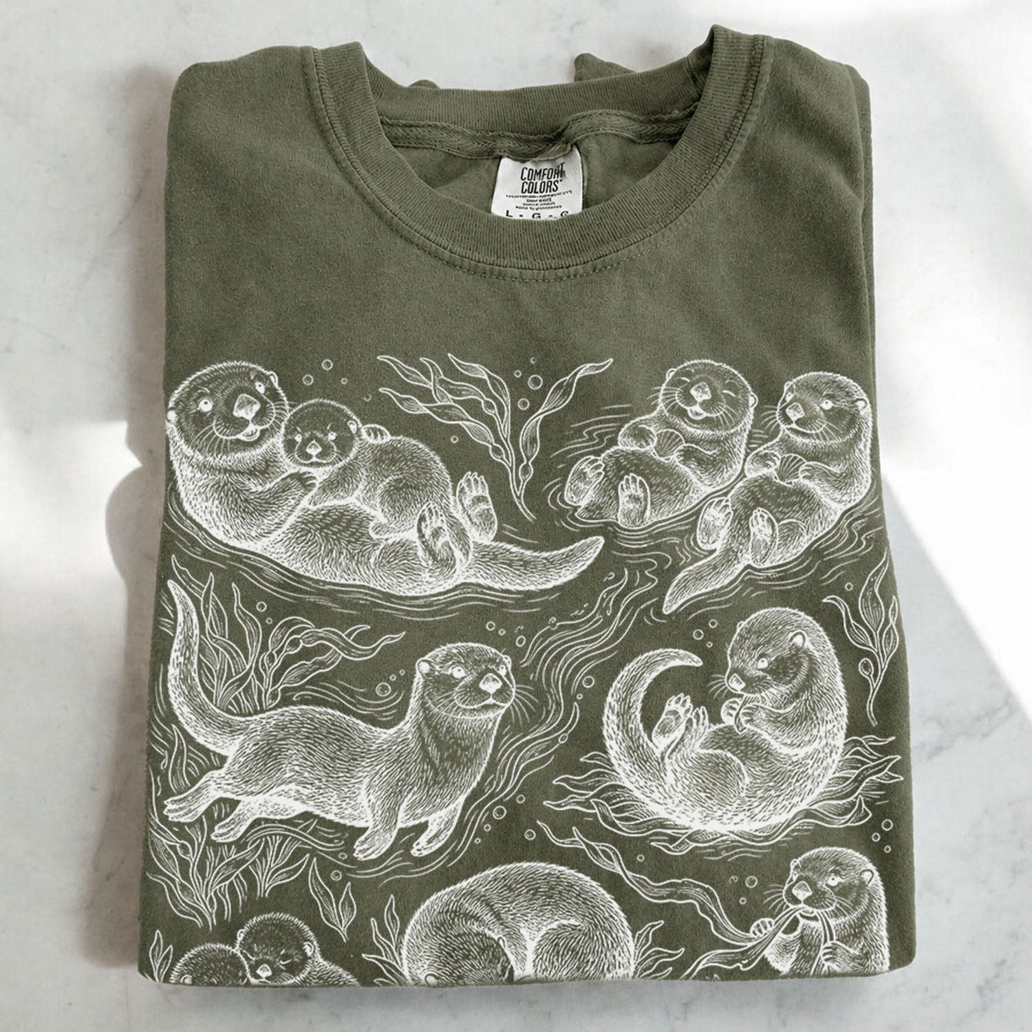 Otter Graphic T-Shirt
