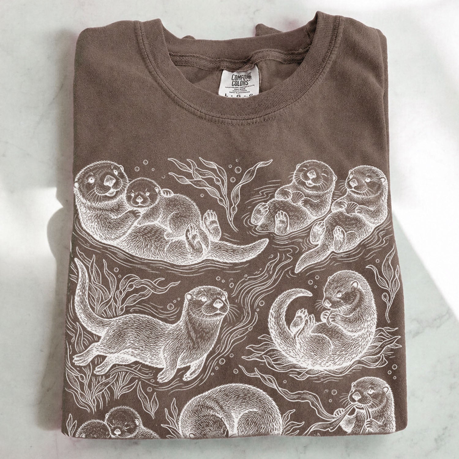 Otter Graphic T-Shirt