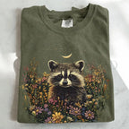 Raccoon Wildflower T-Shirt - Moss / S - T-Shirt