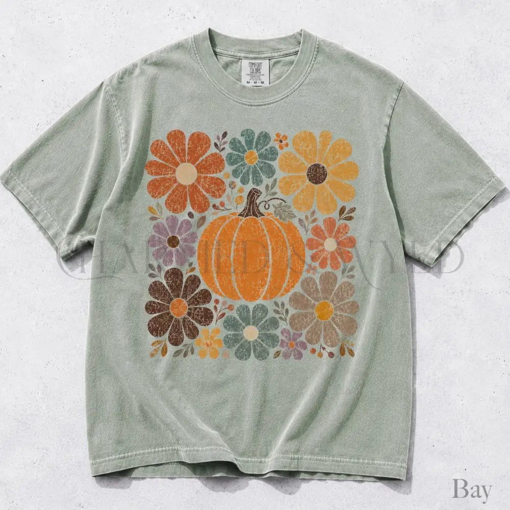 Retro Pumpkin Comfort Colors T-Shirt - Bay / S - T-Shirt