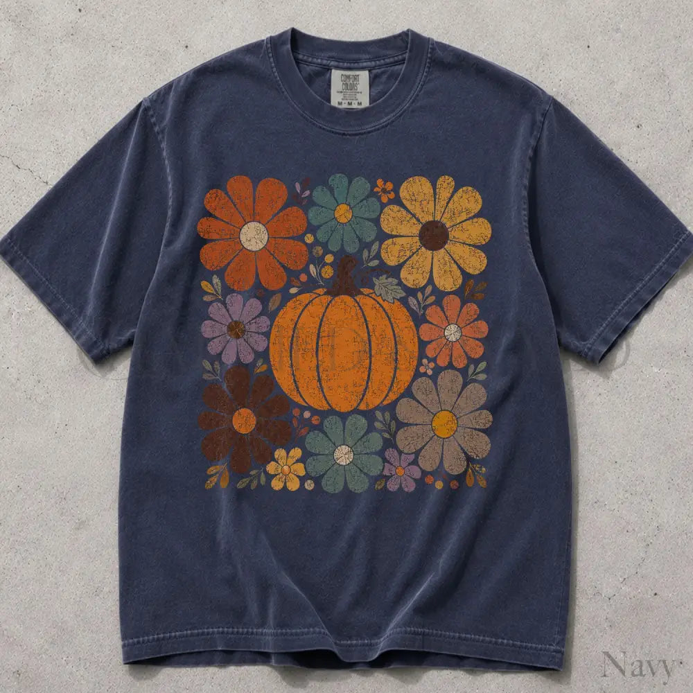 Retro Pumpkin Comfort Colors T-Shirt - Navy / S - T-Shirt
