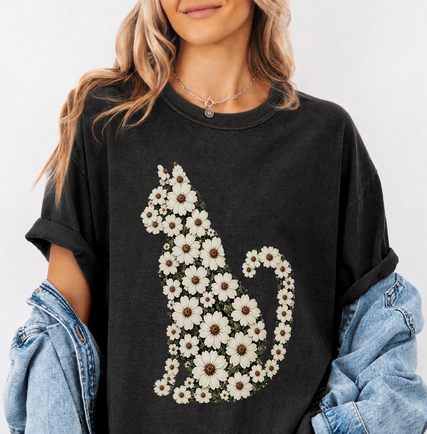 Daisy Cat Floral Graphic T-Shirt