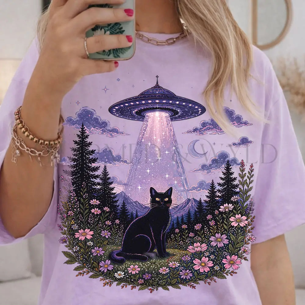 UFO Alien Abduction Cat T Shirt - T-Shirt