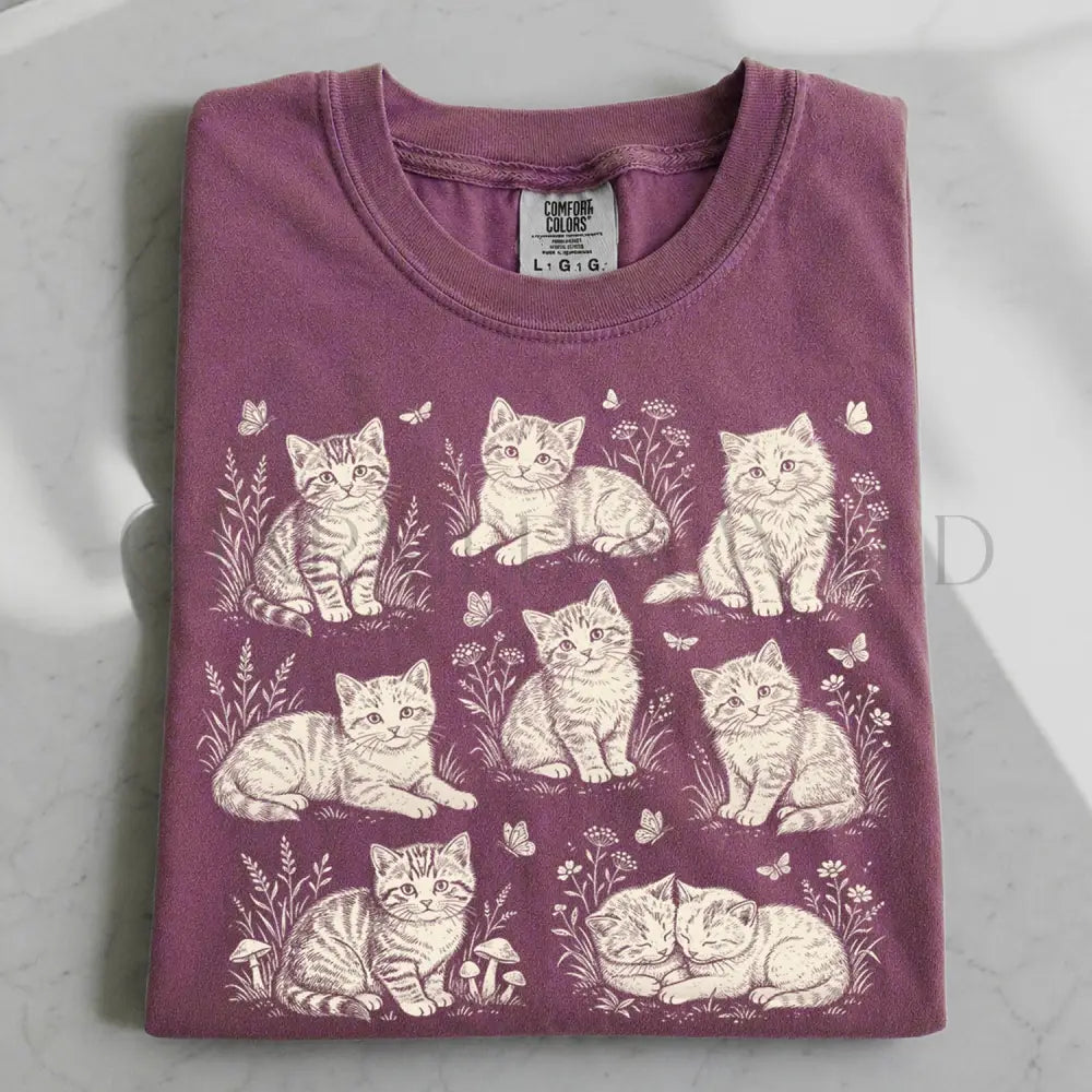 Vintage Cat Collage T-Shirt - T-Shirt