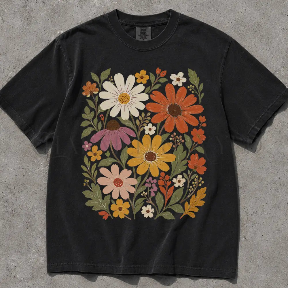 Vintage Meadow Wildflower Comfort Colors T-Shirt - Black / S - T-Shirt