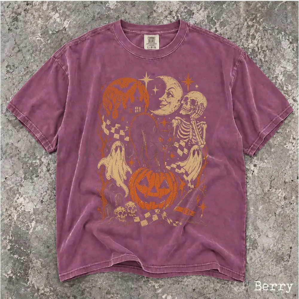 Vintage Style Halloween Comfort Colors T-Shirt - Berry / S - T-Shirt