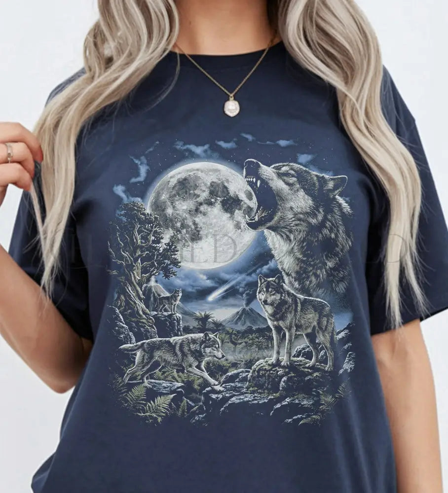 Vintage Wolf Moon T-Shirt - Navy / S - T-Shirt