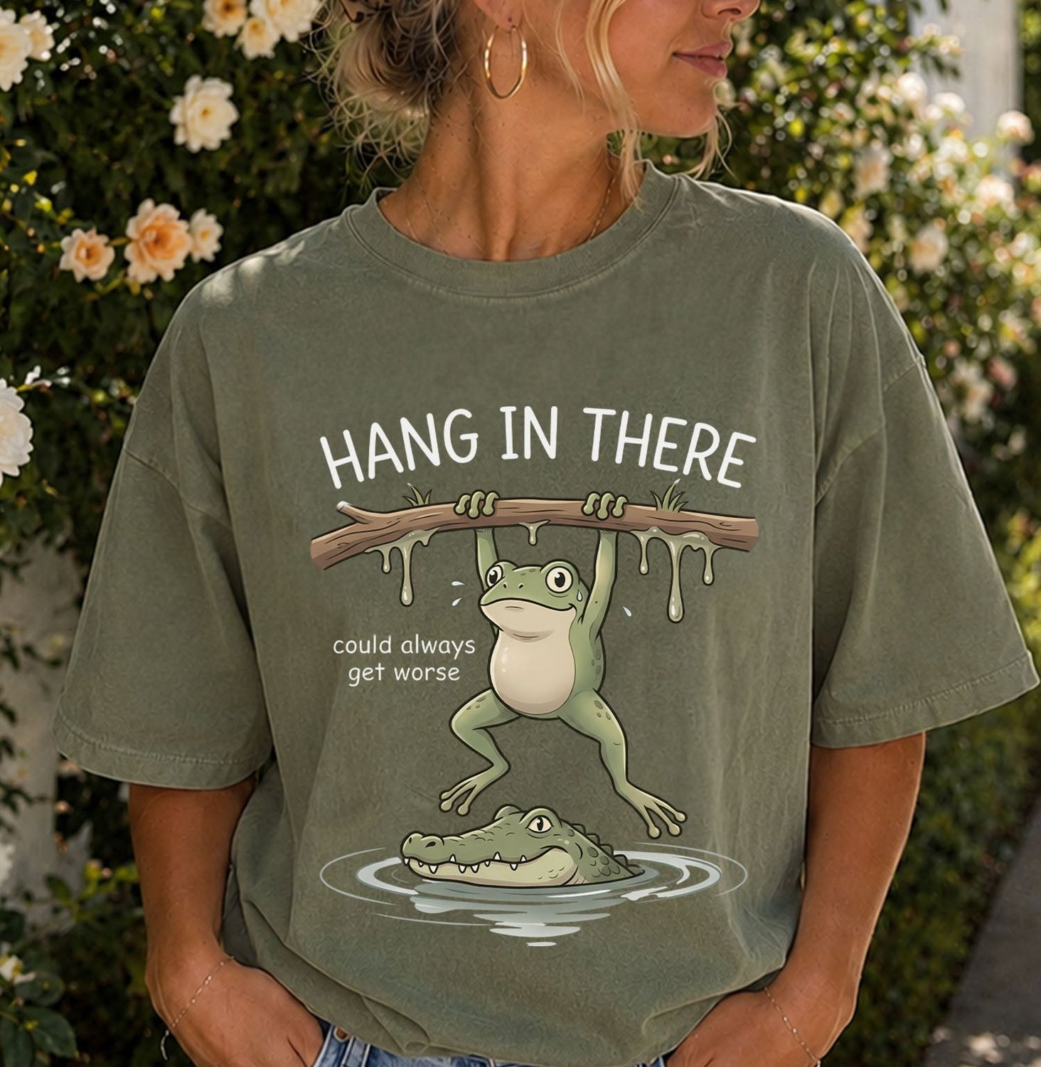 Hang In There Frog T-shirt