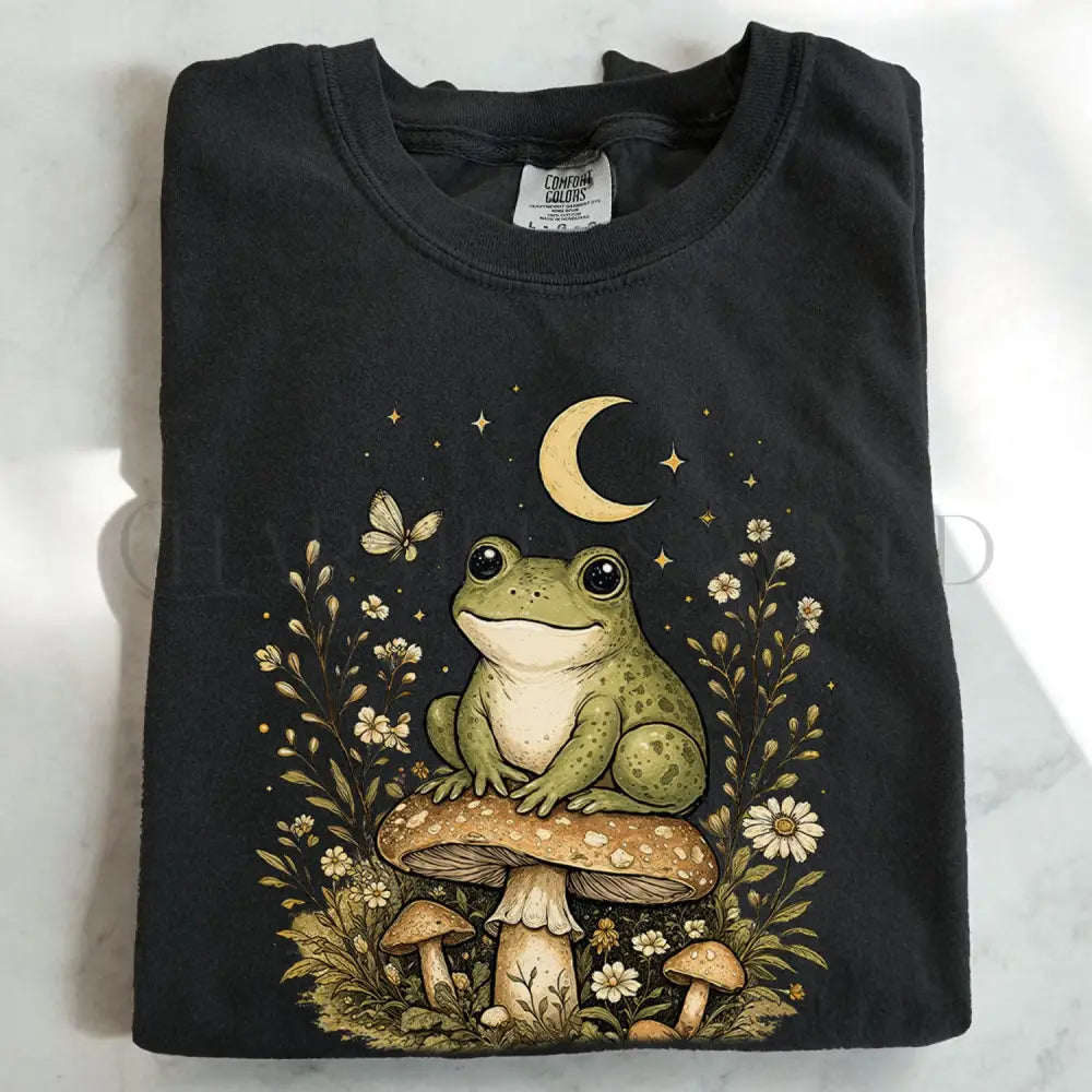 Witchy Frog Mushroom T-Shirt - T-Shirt